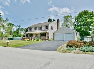 12 Knollwood Rd, Dudley, MA 01571
