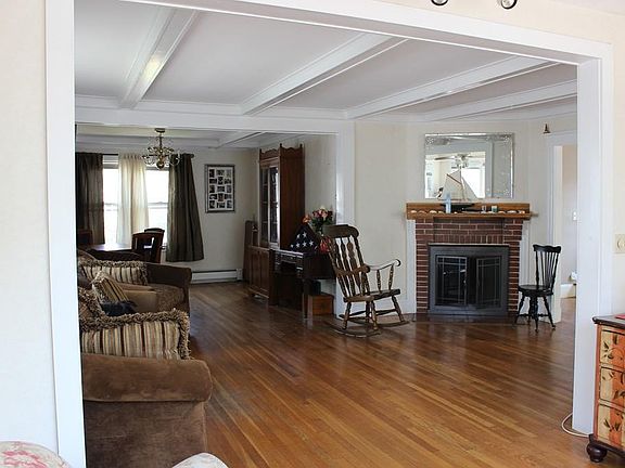 2nd image of 20 Harrington Ave