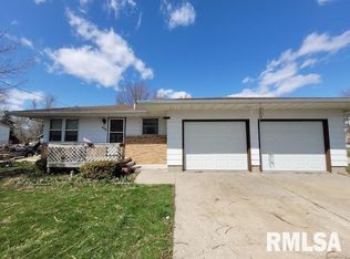 329 Main St, Hooppole, IL 61258