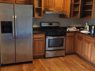 33 Irving St, Cranston, RI 02910