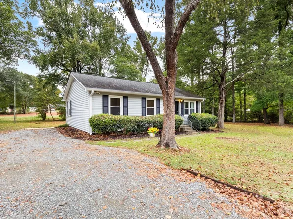 4012 Crestview Dr, Rock Hill, SC 29732