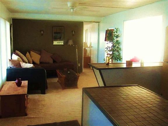 3rd image of 186 Sun Cir