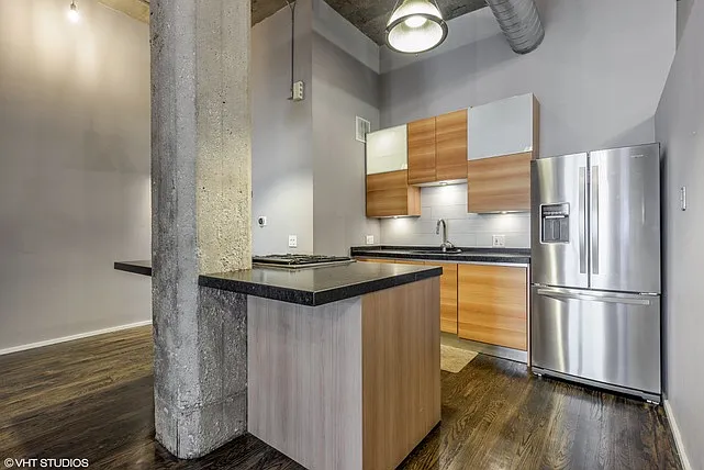 110 N Peoria St #406 — Photo 8