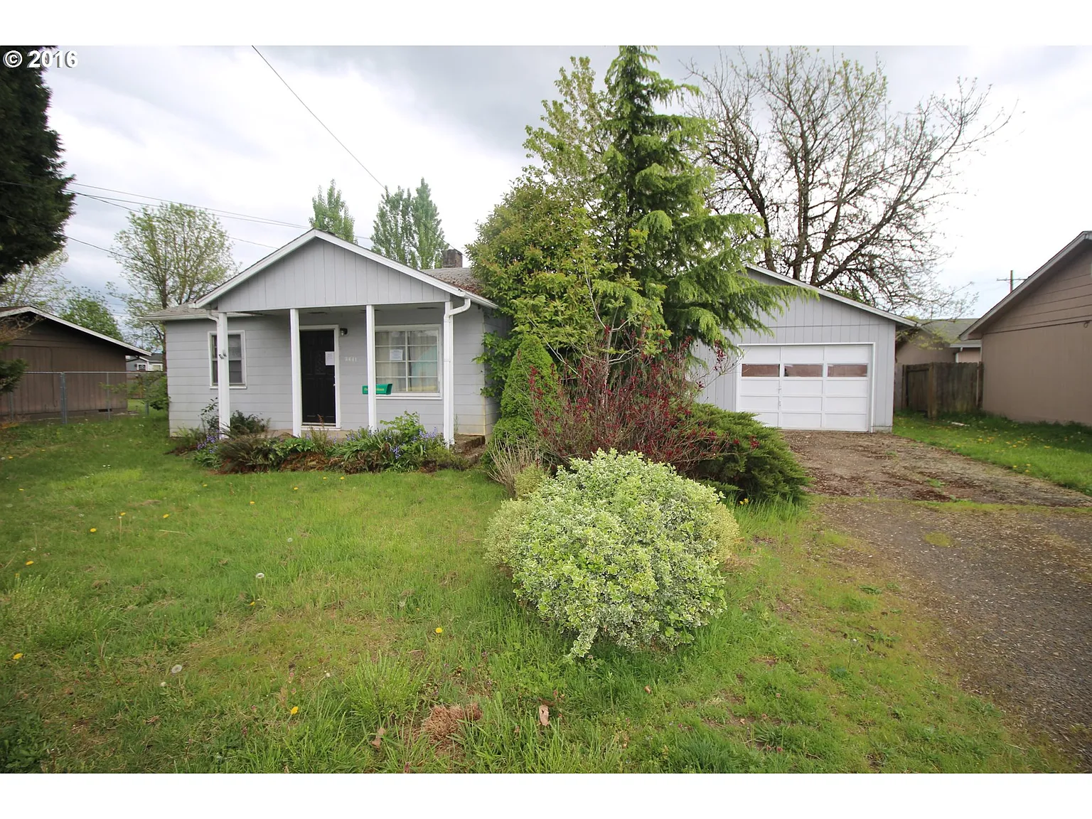 3641 E St photo 1