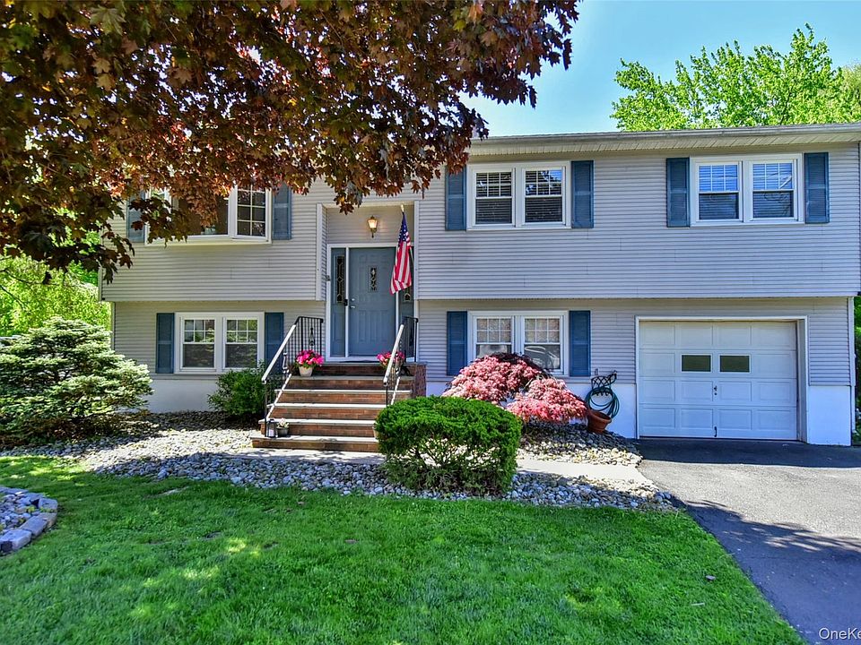 1st image of 33 Nordica Circle