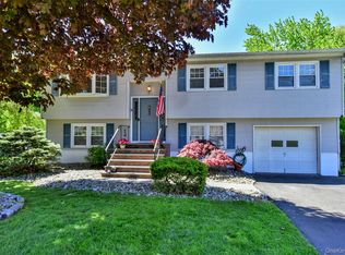 33 Nordica Circle, Stony Point, NY 10980