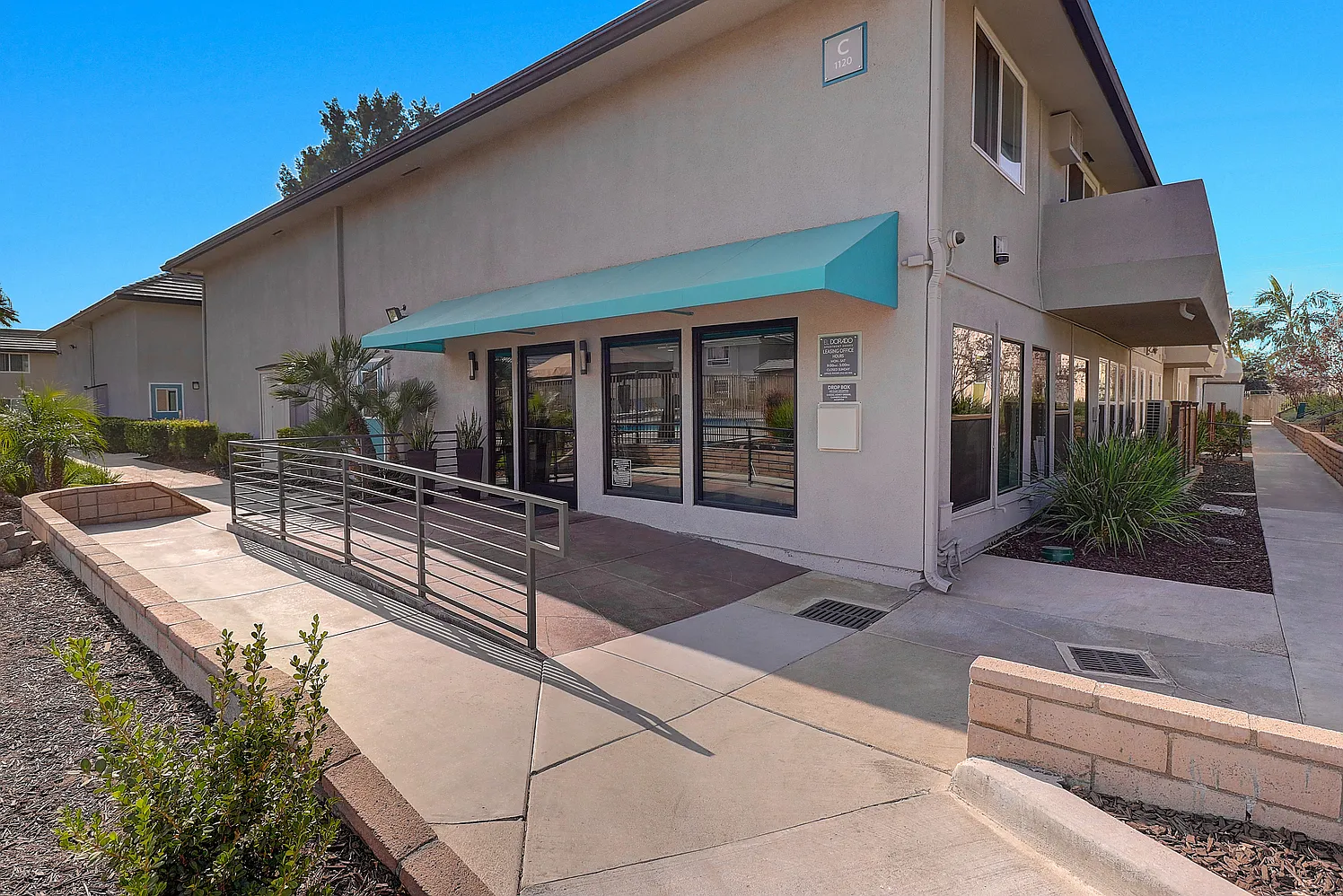 El Dorado Apartments — Photo 3