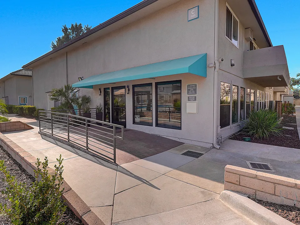 El Dorado Leasing Office Entrance