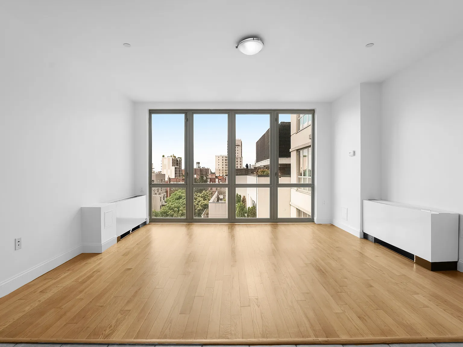 110 4th Avenue — Photo 1