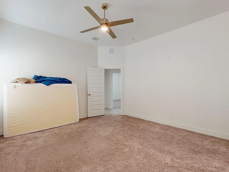 440 Soleil Rd — Photo 31
