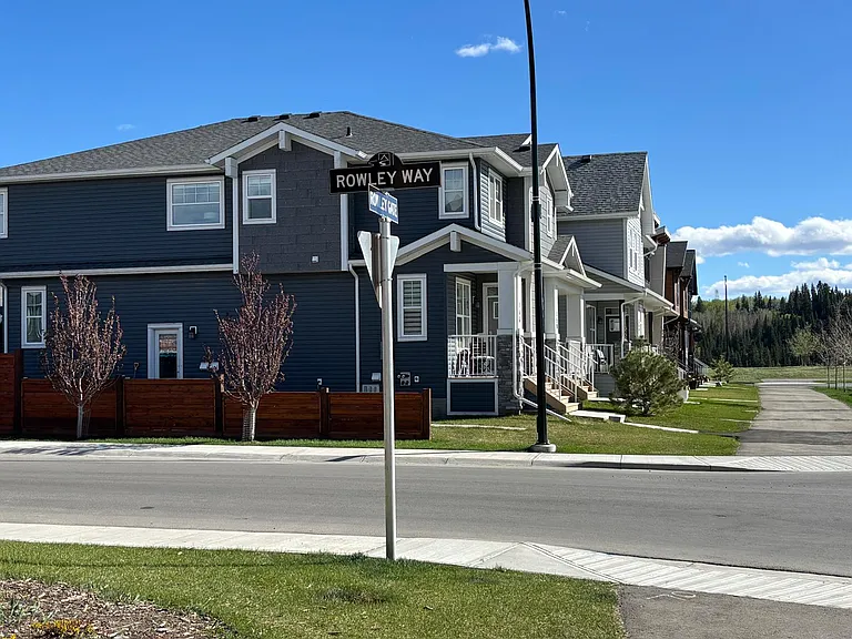 146 Rowley Gate NW #1 — Photo 15