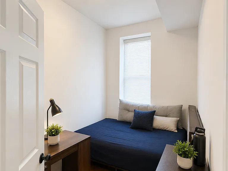 944 N Orleans St #301 — Photo 10