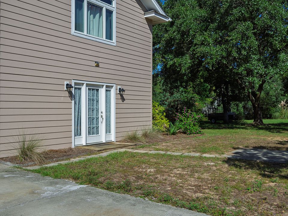 1st image of 55 Wyndham Rd #1