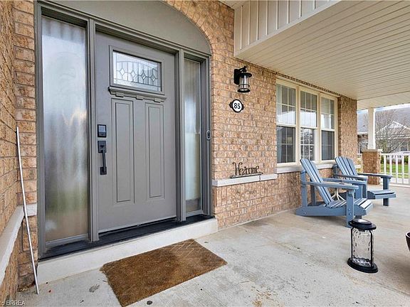 4th image of 85 Hunter Way