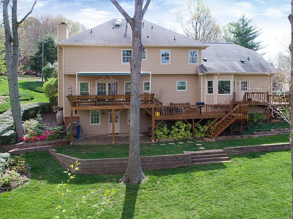 3rd image of 4507 Ashmore Cir NE
