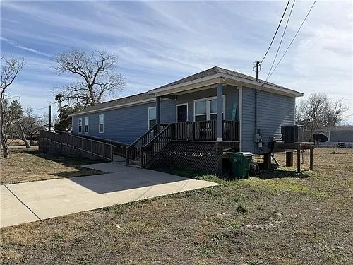 1109 W Nelson Ave Photo 1