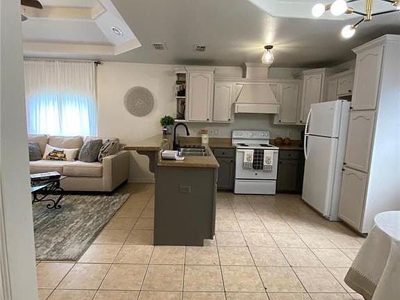 5th image of 1208 S Diplomat Dr #2