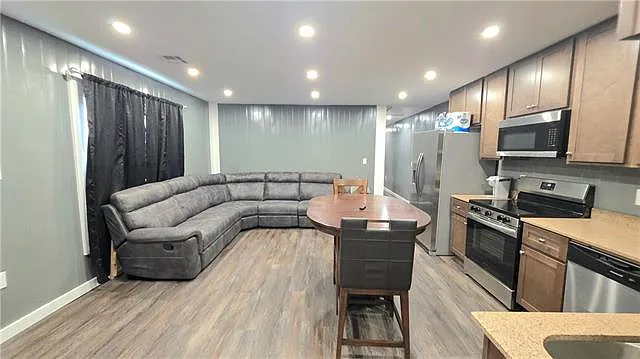 115 Apricot St #B — Photo 2