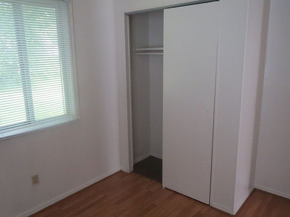 5th image of 1030 Leland Ave