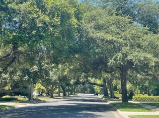 1444 Wembley Rd, San Marino, CA 91108