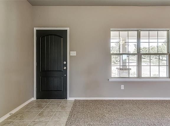 4th image of 204 Brazos Valley Ln
