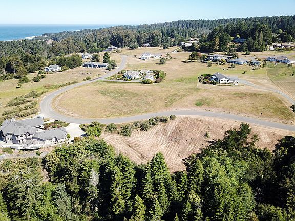 5th image of 44771 Baywood Dr