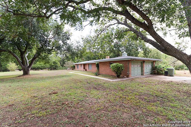 1st image of 225A Valley Oak Dr
