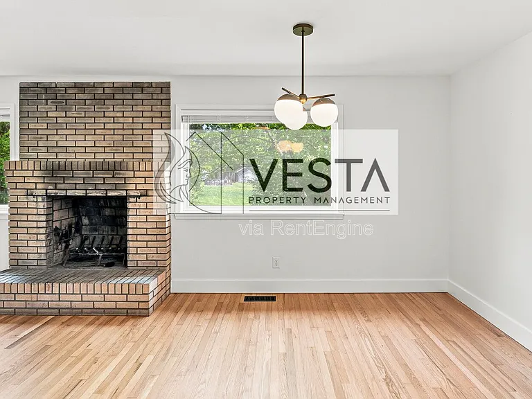 149 Oakdale Rd — Photo 10
