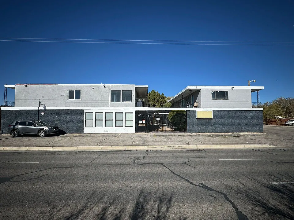 Sahara Motel NM LLC