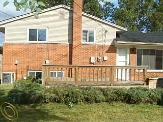 2nd image of 34333 Shawnee St