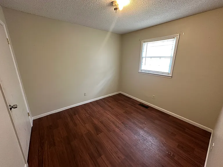 1437 Tripp Ln #1437 — Photo 4