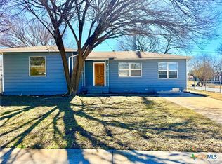 910 Leonhard St, Copperas Cove, TX 76522