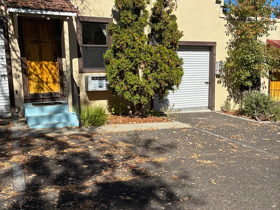 476 N Main St #5