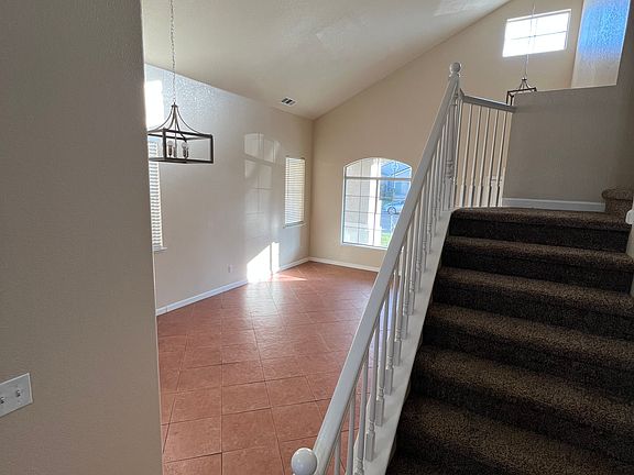 4th image of 1439 Gondola St