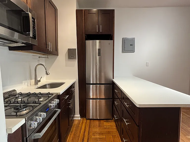 159 Eastern Pkwy #2M — Photo 4