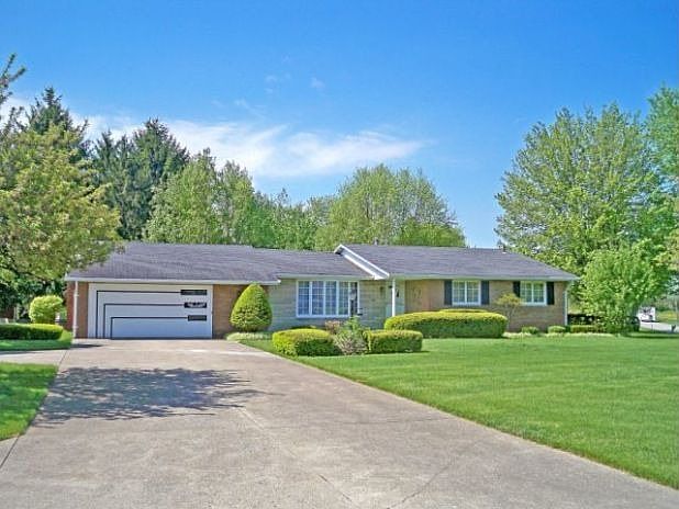 1st image of 1350 Royal Oak Dr
