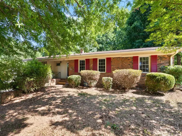 1019 Garden Ct, Burlington, NC 27215