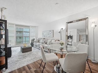 19 Grand Trunk Cres #3708, Toronto, ON M5J 3A3
