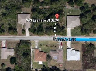 943 Eastlake St SE, Palm Bay, FL 32909