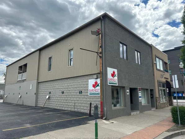 809 Erie St E #3, Windsor, ON N9A 3Y5