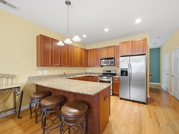 4th image of 1820 W Norwood St APT C