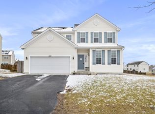 1519 Elysium Dr, Minooka, IL 60447