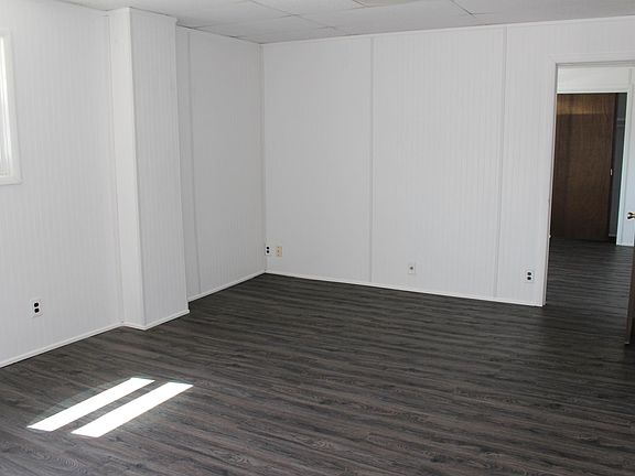 3rd image of 300 S Main St #6