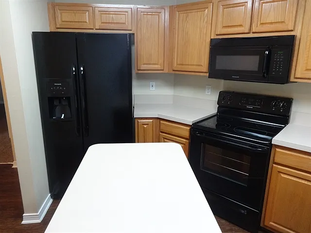 2424 W Shelby Creek Rd — Photo 5