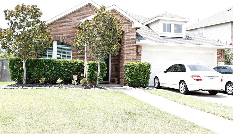 1st image of 23206 Dewflower Dr