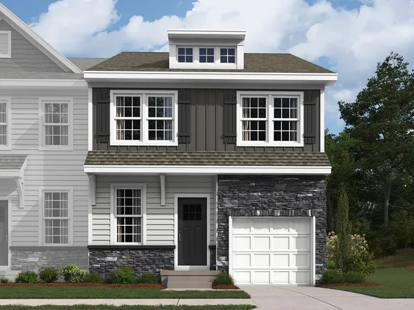 2 Denarski Dr, Sayreville, NJ 08872