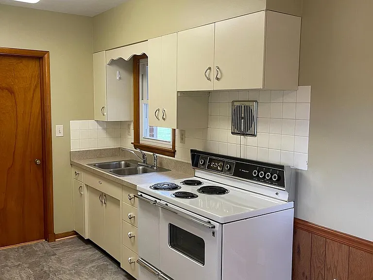 1670 Florence Rd — Photo 11