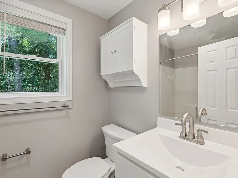 10 Rose Terrace Cir — Photo 11