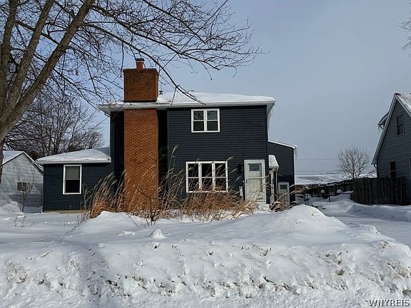 2nd image of 3782 Harvard St