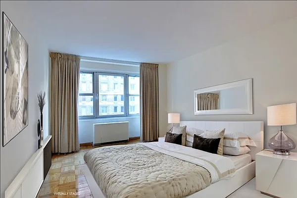 Rented by Compass | media 37